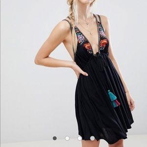 Free People Lovers Cove Embroidered Tassle Dress